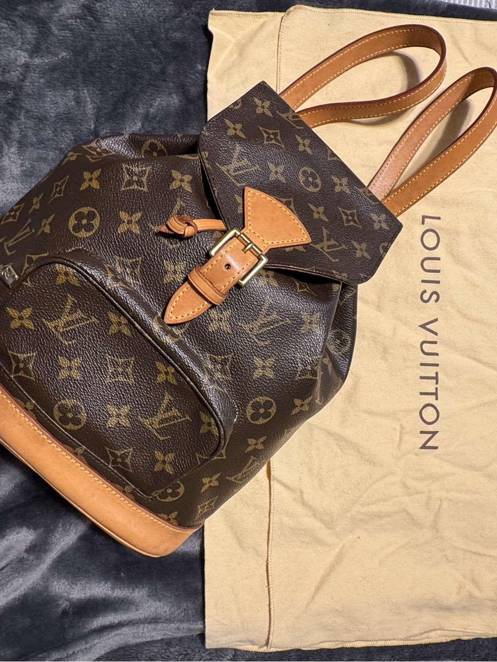 Louis Vuitton Monogram Canvas Drawstring Backpack with Tan Trim - Picture 5 of 15